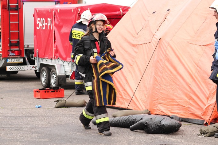 Tuchola: Terroryści zaatakowali szkołę ZDJĘCIA