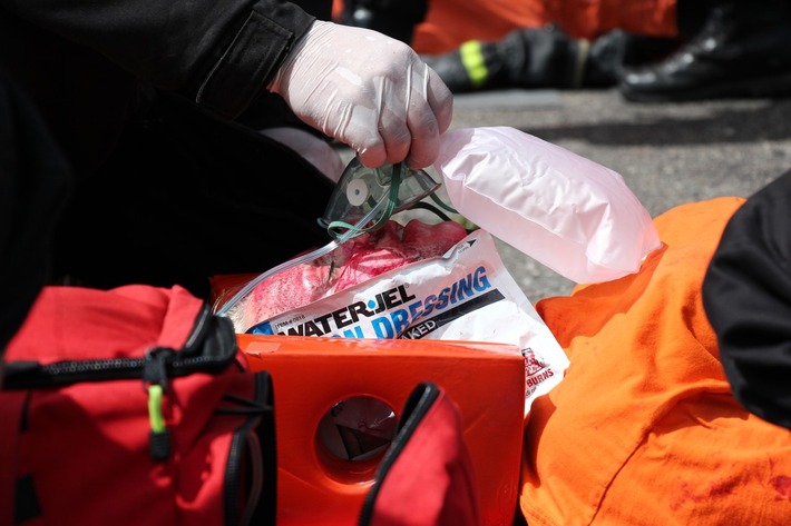 Tuchola: Terroryści zaatakowali szkołę ZDJĘCIA