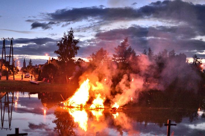 Noc świętojańska w Lubiewie - ZDJĘCIA