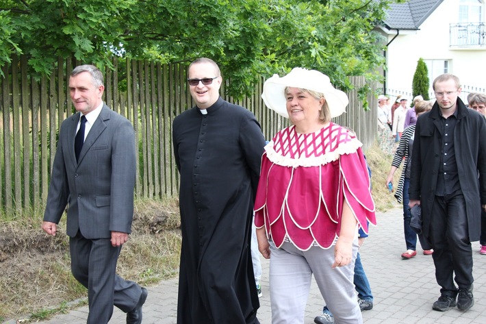 Żalno: Otworzyli kwiatowy zakątek - ZDJĘCIA