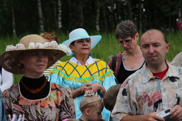 Żalno: Otworzyli kwiatowy zakątek - ZDJĘCIA