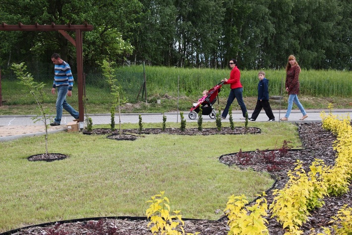 Żalno: Otworzyli kwiatowy zakątek - ZDJĘCIA