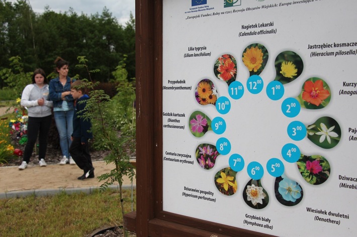 Żalno: Otworzyli kwiatowy zakątek - ZDJĘCIA