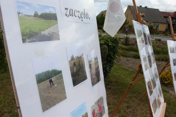 Żalno: Otworzyli kwiatowy zakątek - ZDJĘCIA