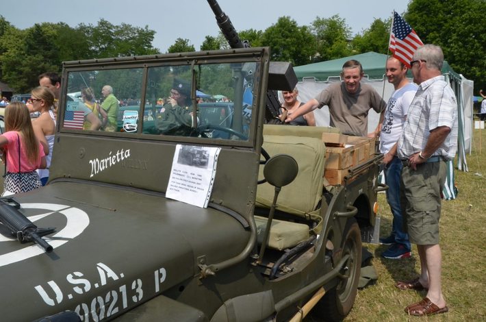Tuchola: Wystawa pojazdów w Małpim Gaju - ZDJĘCIA