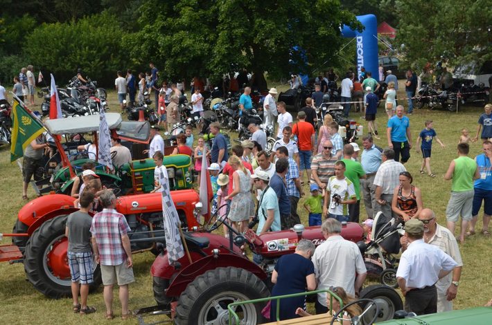 Tuchola: Wystawa pojazdów w Małpim Gaju - ZDJĘCIA