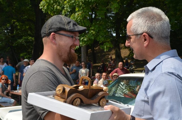 Tuchola: Wystawa pojazdów w Małpim Gaju - ZDJĘCIA