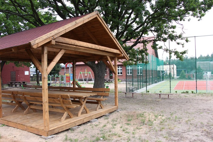 Gmina Śliwice: Place zabaw, toaleta i kontrowersyjna wiata - ZDJĘCIA