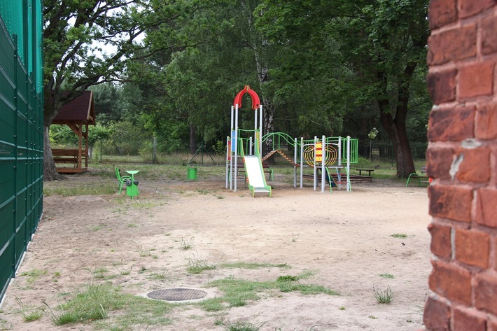 Gmina Śliwice: Place zabaw, toaleta i kontrowersyjna wiata - ZDJĘCIA