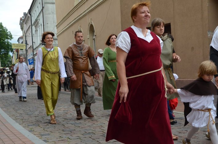 Tuchola: Pochód Borowiaków - ZDJĘCIA cz. I