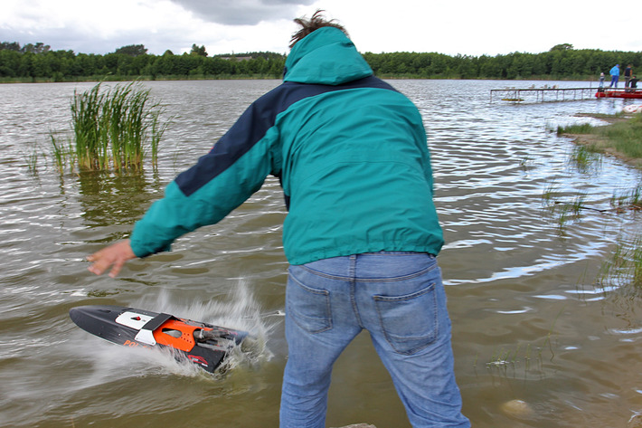 Międzynarodowe Zawody Modeli Ślizgów - ZDJĘCIA