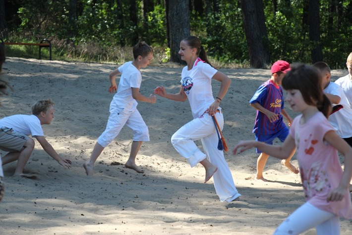 Gmina Śliwice: Dzieci ćwiczyły capoeirę - ZDJĘCIA
