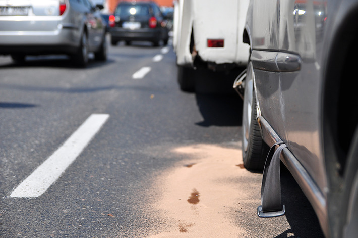 Tuchola, Warszawska: Osobówką uderzyła w autobus - ZDJĘCIA