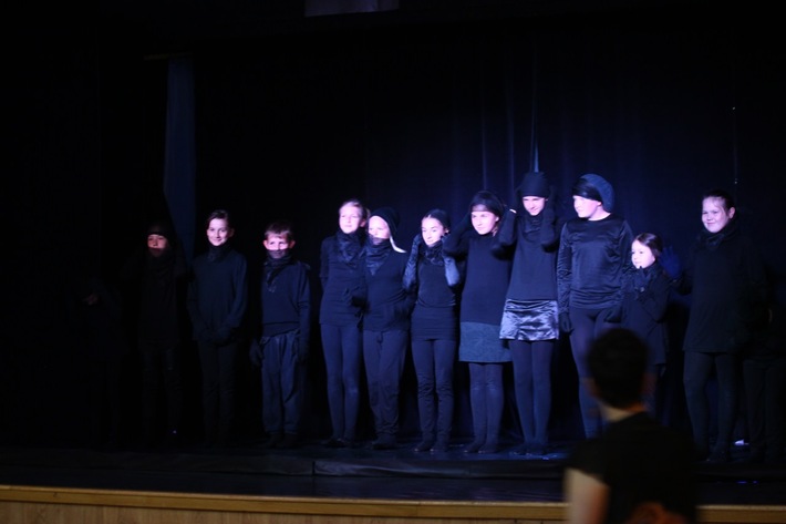 Gostycyn: Wystawili spektakl w ciemnościach - ZDJĘCIA