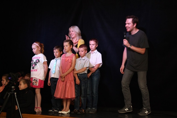 Gostycyn: Wystawili spektakl w ciemnościach - ZDJĘCIA