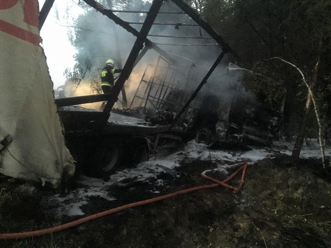 Wypadek pomiędzy Lubiewicami a Rykowiskiem - ZDJĘCIA