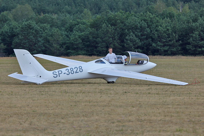 Tak po niebie szybuje Łukasz z Tucholi - ZDJĘCIA
