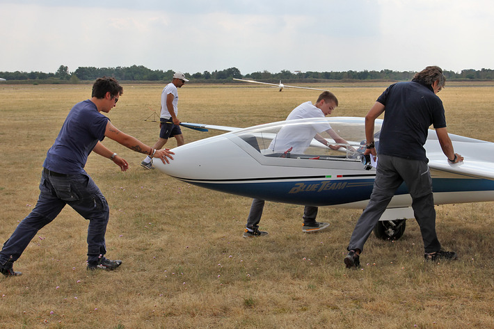Tak po niebie szybuje Łukasz z Tucholi - ZDJĘCIA