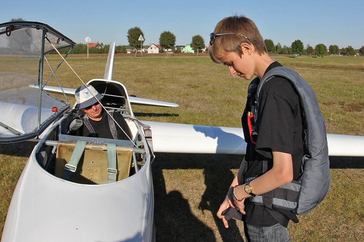 Tak po niebie szybuje Łukasz z Tucholi - ZDJĘCIA