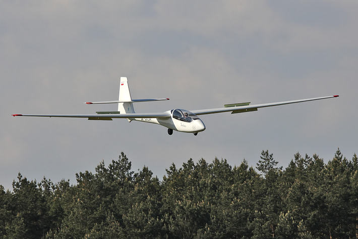 Tak po niebie szybuje Łukasz z Tucholi - ZDJĘCIA