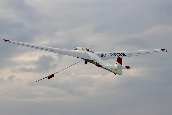 Tak po niebie szybuje Łukasz z Tucholi - ZDJĘCIA