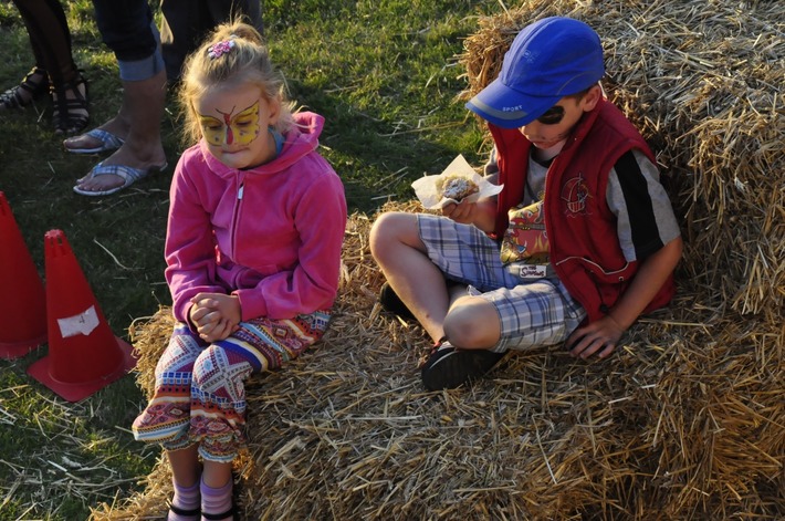 Stobno: Biesiada trwała do późna - ZDJĘCIA