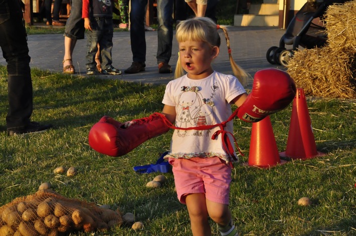 Stobno: Biesiada trwała do późna - ZDJĘCIA