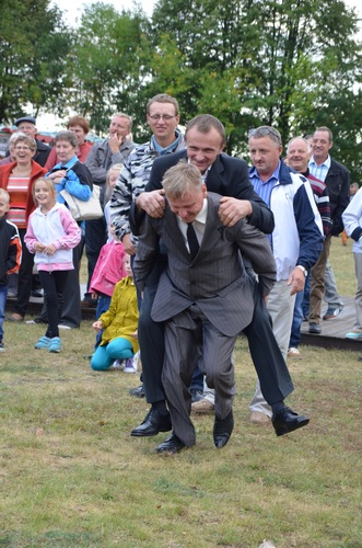 Tuchola: Dożynki gminne w Mędromierzu - ZDJĘCIA