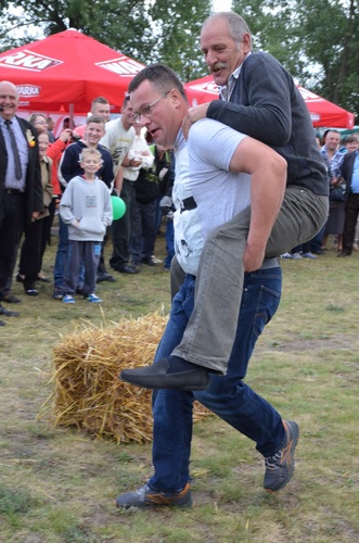 Tuchola: Dożynki gminne w Mędromierzu - ZDJĘCIA