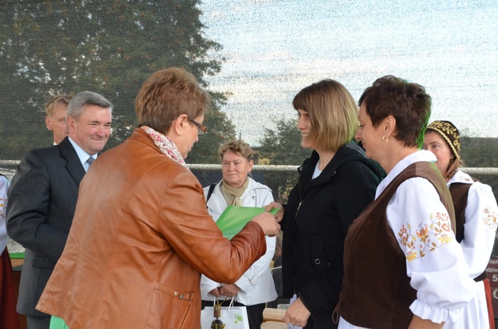 Tuchola: Dożynki gminne w Mędromierzu - ZDJĘCIA