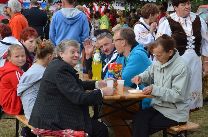 Tuchola: Dożynki gminne w Mędromierzu - ZDJĘCIA