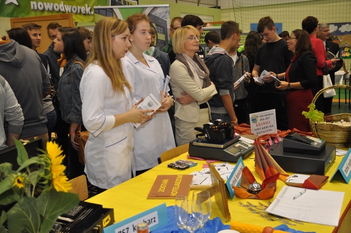 Powiat tucholski: Powiatowe Targi Edukacji i Pracy - ZDJĘCIA