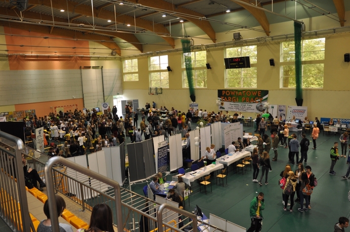 Powiat tucholski: Powiatowe Targi Edukacji i Pracy - ZDJĘCIA