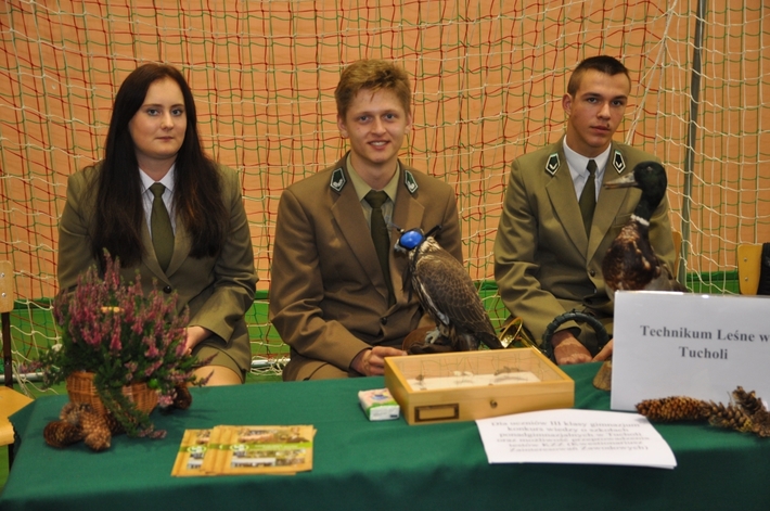 Powiat tucholski: Powiatowe Targi Edukacji i Pracy - ZDJĘCIA