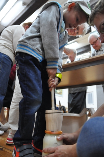 Tak w Tucholi robi się masło - ZDJĘCIA