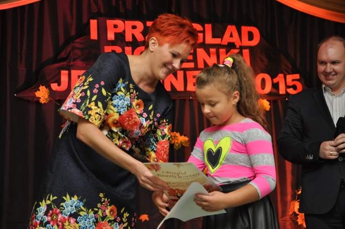 Gmina Kęsowo: I Przegląd Piosenki Jesiennej - ZDJĘCIA