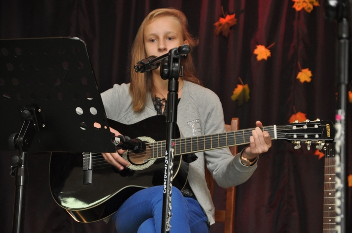 Gmina Kęsowo: I Przegląd Piosenki Jesiennej - ZDJĘCIA