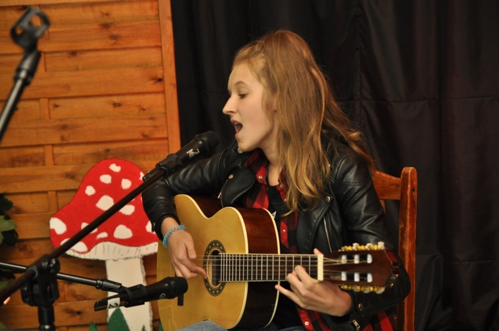 Gmina Kęsowo: I Przegląd Piosenki Jesiennej - ZDJĘCIA