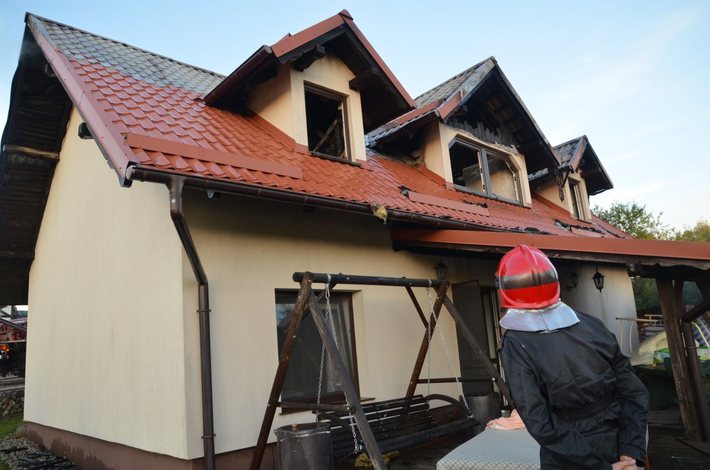 Gmina Tuchola: Pożar domu w Klocku - ZDJĘCIA