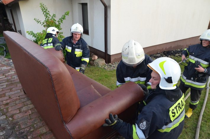 Gmina Tuchola: Pożar domu w Klocku - ZDJĘCIA