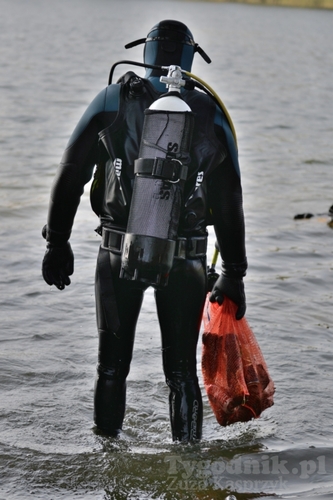 Pod wodą jeziora w Cekcynie - ZDJĘCIA i FILM