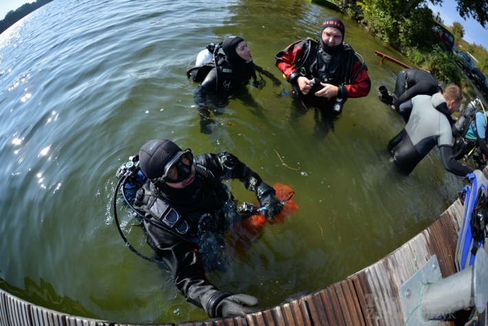 Pod wodą jeziora w Cekcynie - ZDJĘCIA i FILM