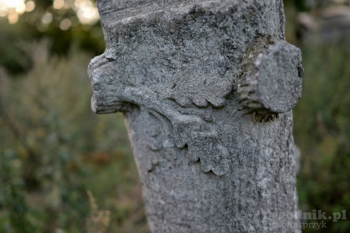 Gmina Cekcyn: Amfiteatr na cmentarzu w Iwcu?! - ZDJĘCIA