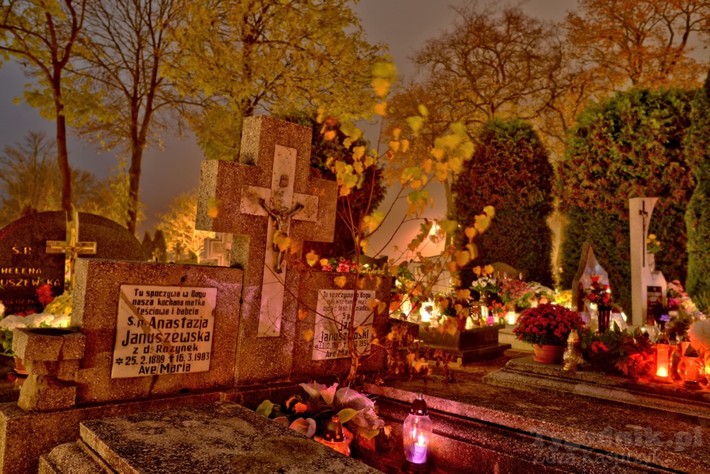 Cmentarze nocą - Bysław, Śliwice, Zdroje - ZDJĘCIA
