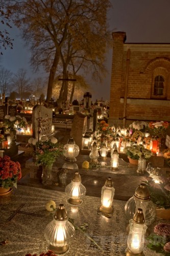 Cmentarze nocą - Bysław, Śliwice, Zdroje - ZDJĘCIA