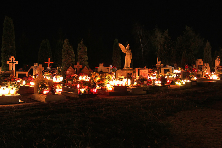 Cmentarze nocą - Tuchola, Rudzki Most, Gostycyn, Jeleńcz - ZDJĘCIA
