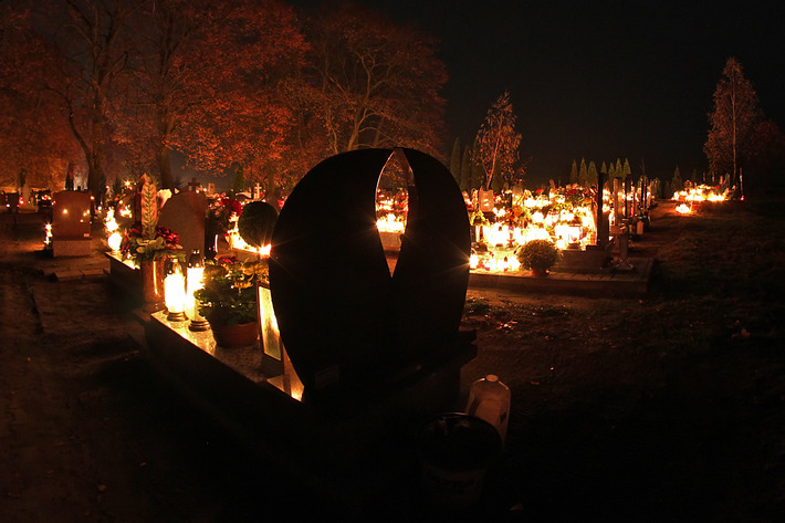 Cmentarze nocą - Tuchola, Rudzki Most, Gostycyn, Jeleńcz - ZDJĘCIA