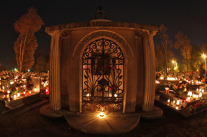 Cmentarze nocą - Tuchola, Rudzki Most, Gostycyn, Jeleńcz - ZDJĘCIA