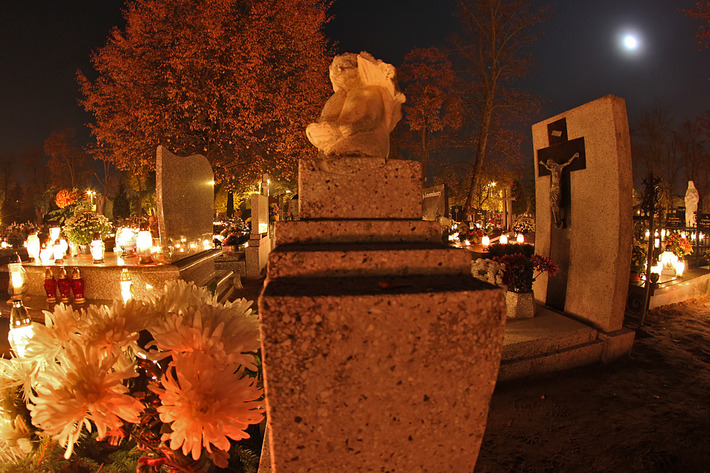 Cmentarze nocą - Tuchola, Rudzki Most, Gostycyn, Jeleńcz - ZDJĘCIA