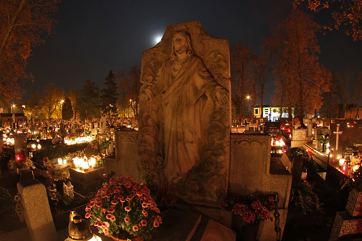 Cmentarze nocą - Tuchola, Rudzki Most, Gostycyn, Jeleńcz - ZDJĘCIA